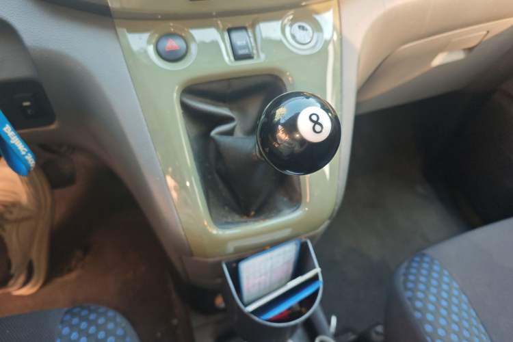 Used Nissan NV200 2013 1.6L Luxury Model China IV Standard Gear Lever