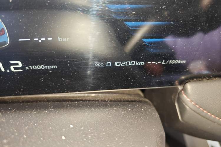 Used Roewe i5 2023 1.5L CVT Luxury Edition Odometer Close Up