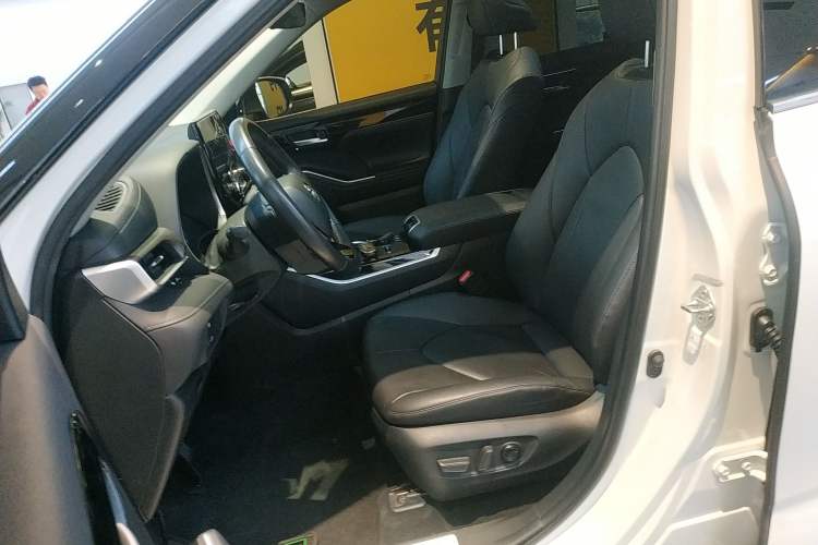 Used Toyota Highlander 2023 2.5L Smart Electric Hybrid Dual-Engine Four-Wheel Drive Prestige Version – 7 Seats