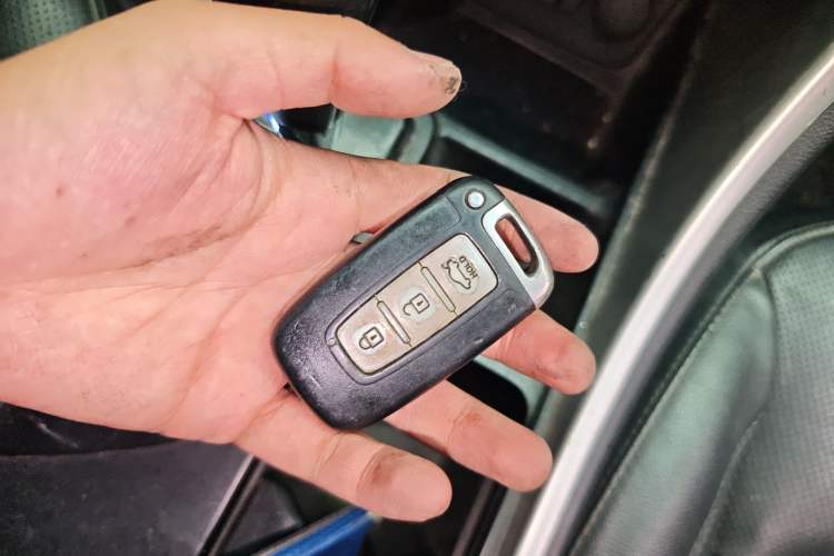 Used Hyundai Sonata 2014 2.4L Automatic Leading Edition China IV Standard Vehicle Key