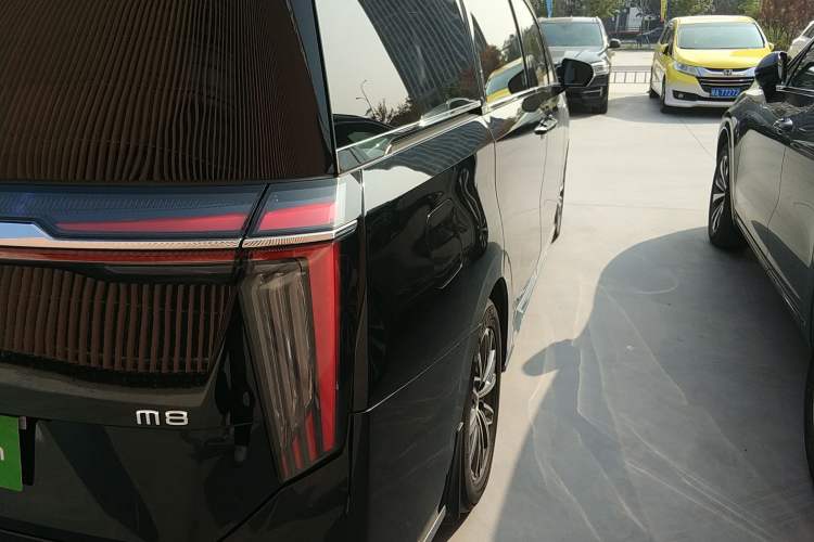 Used GAC Trumpchi M8 2024 Master Series 400T Ultimate Edition Exterior 3