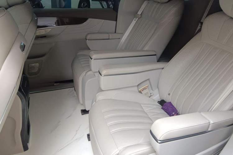 Used Roewe iMAX8 2023 400TGI Comfort Edition
