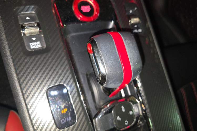 Used GAC Trumpchi EMPOW 2021 270T DCT J15 Version Gear Lever