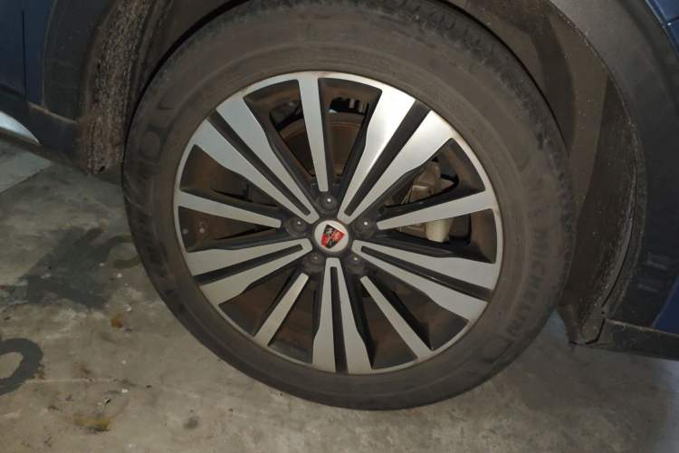 Used Roewe RX5 New Energy 2017 ERX5 EV400 Electric Internet Supreme Edition
