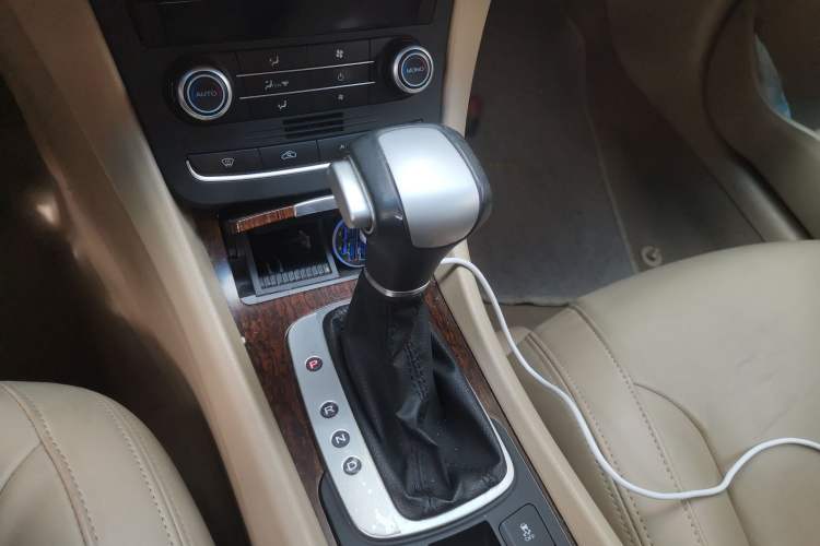 Used Roewe e550 2014 Flagship Edition
