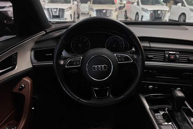 Used Audi A6L 2018 30th Anniversary Edition 35 TFSI Sport Edition
