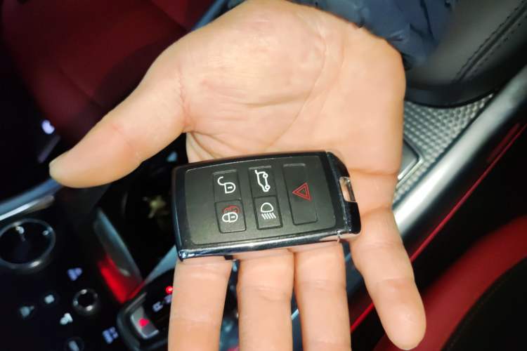 Used Land Rover Range Rover Sport 2021 3.0 L6 YAO Black Edition
