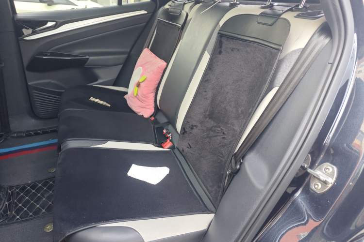 Used Volkswagen ID.4 CROZZ 2022 Standard Range PURE Edition Left Rear Seat