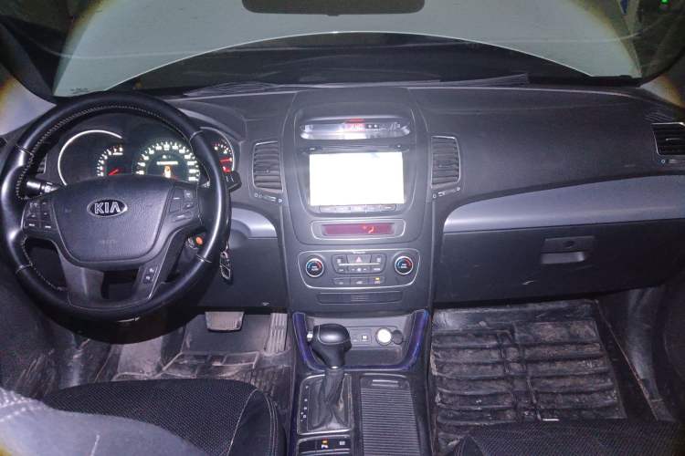 Used Kia Sorento 2013 2.4L 7-Seater Gasoline Comfort Version China IV Standard