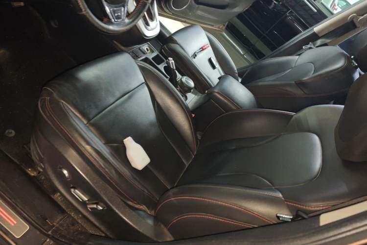 Used Haval H6 2015 Sport Edition 1.5T Automatic Two-Wheel Drive Luxury Model Left Front Seat