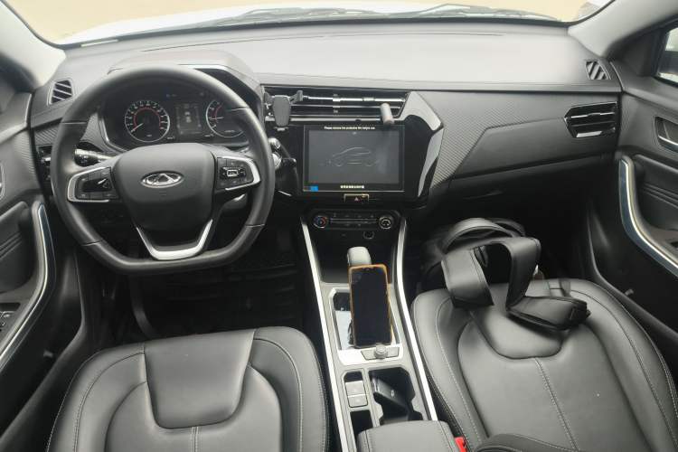 Used Chery Tiggo 3X 2021 PLUS 1.5L CVT Thrilling Red Date Edition Center Console