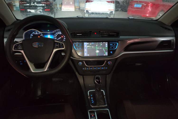 Used Geely Auto Emgrand 2017 Sedan Million Edition 1.5L CVT Upward Connectivity Version
