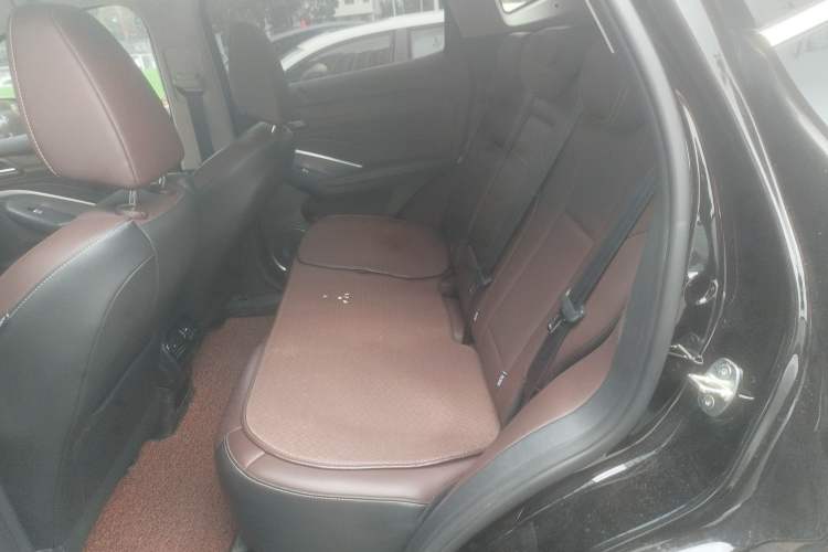 Used Wey VV6 2021 2.0T Two-Wheel Drive Smart Plus
