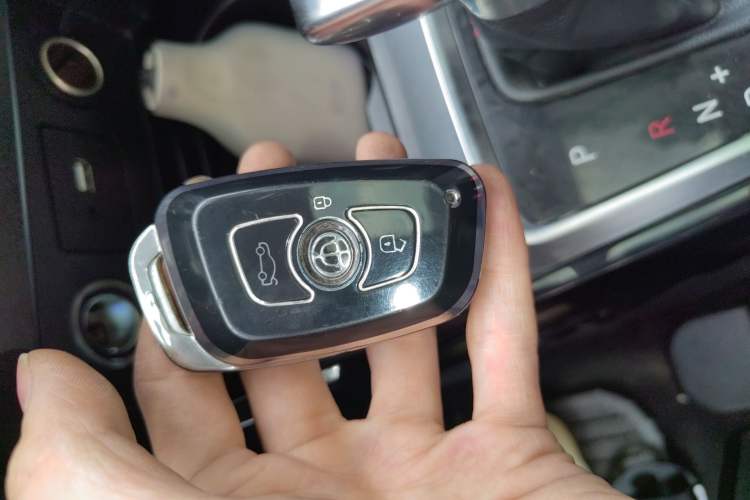 Used Brilliance V3 2016 1.5L Automatic Smart Version