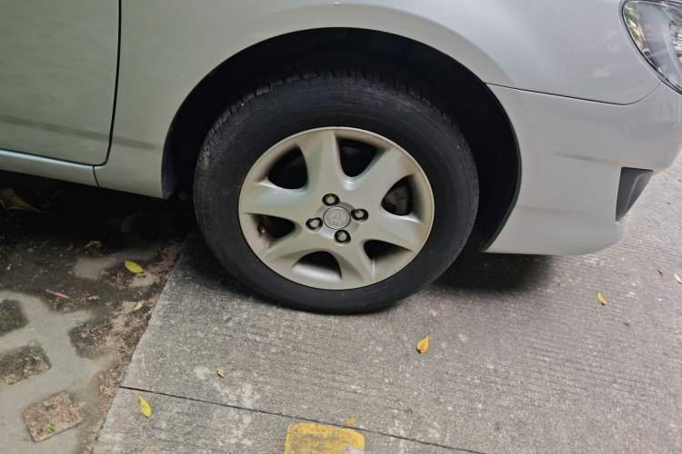 Used Toyota Corolla EX 2013 1.6L Automatic Luxury Edition
