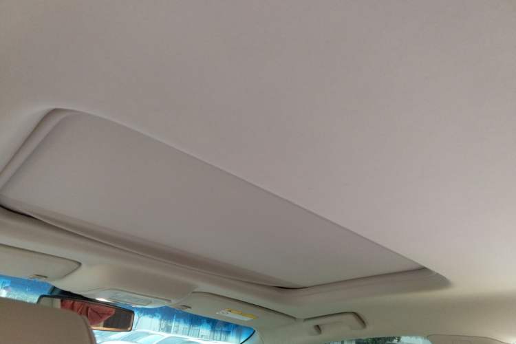 Used Buick GL8 2023 Facelifted Land Cruiser Executive Luxury Version