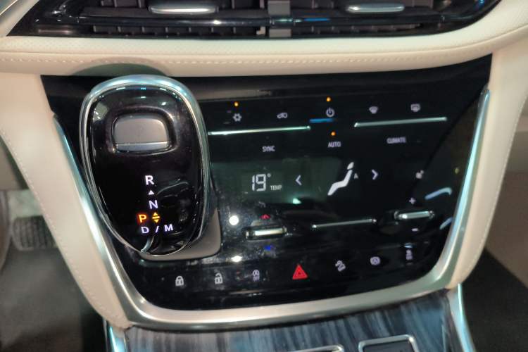 Used Buick GL8 2023 ES Lu Zun Comfort Model