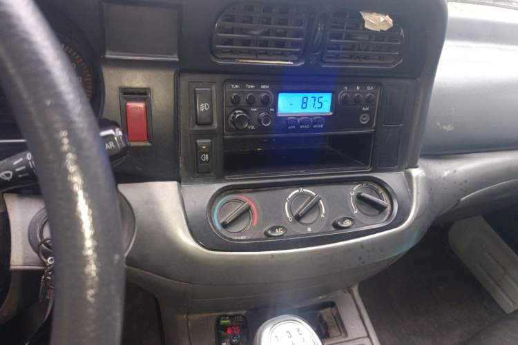 Used Jinbei Hiace 2014 2.0L Fifth-Generation Xiangyun Comfort Type 1 4G20C