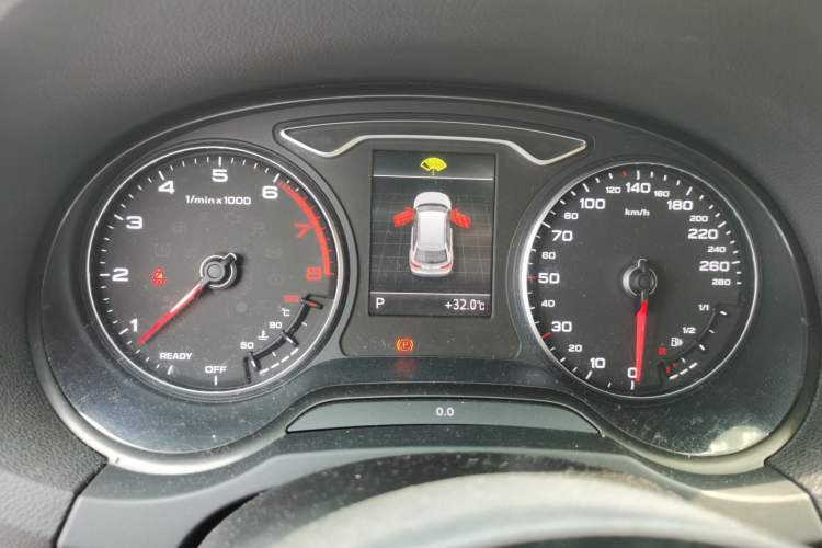 Used Audi A3 2015 Limousine 40 TFSI Automatic Comfort Model
