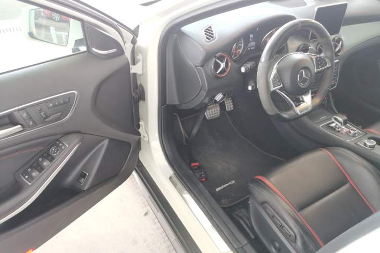 Used Mercedes-Benz GLA AMG 2015 AMG GLA 45 4MATIC
