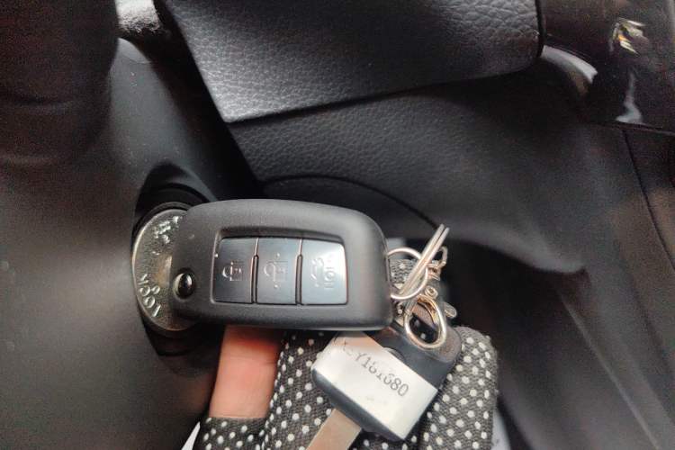 Used Nissan Sylphy 2024 Facelifted Three Classic 1.6XE CVT Comfort Edition Vehicle Key