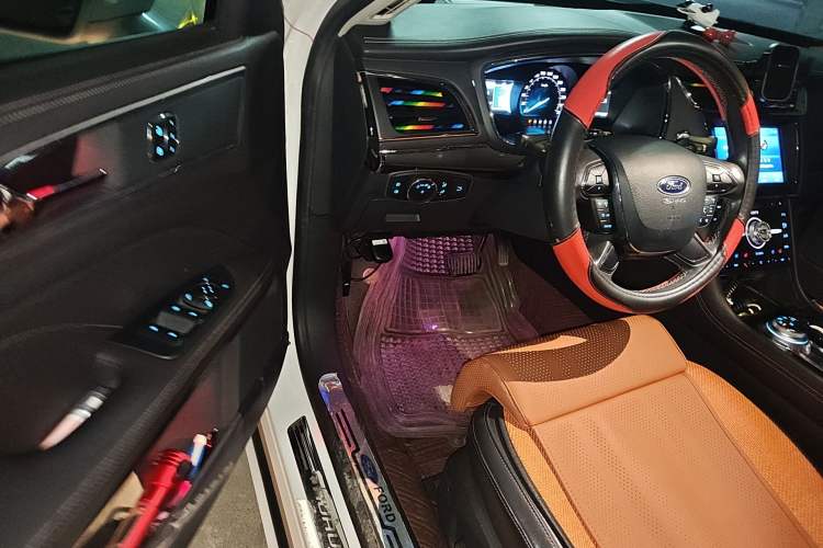 Used Ford Taurus 2017 EcoBoost 245 Luxury Model