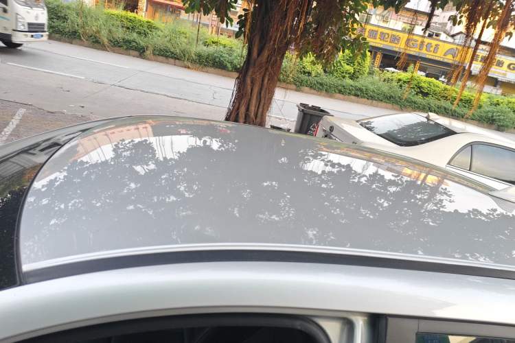 Used ORA iQ 2018 High-Range Version Smart Connectivity Model
