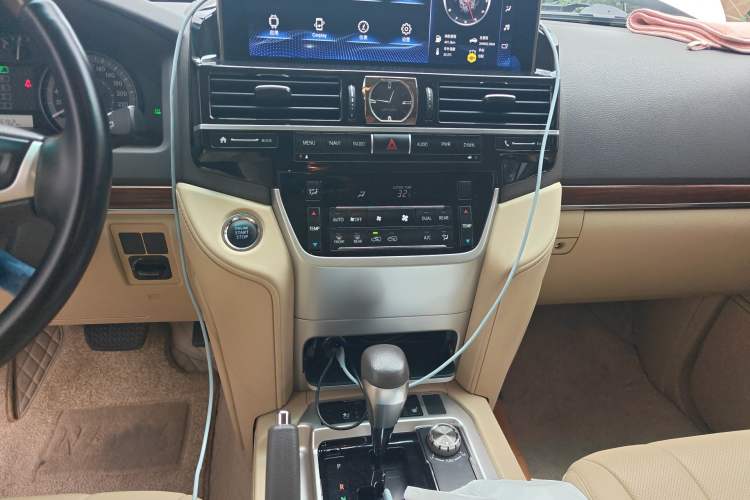 Used Toyota Land Cruiser  Audio And AC Panel