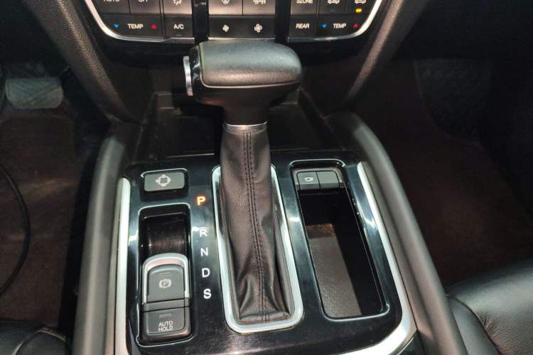 Used GAC Trumpchi GS8 2017 320T Two-Wheel Drive Luxury Smart Connectivity Version (7 Seats)
