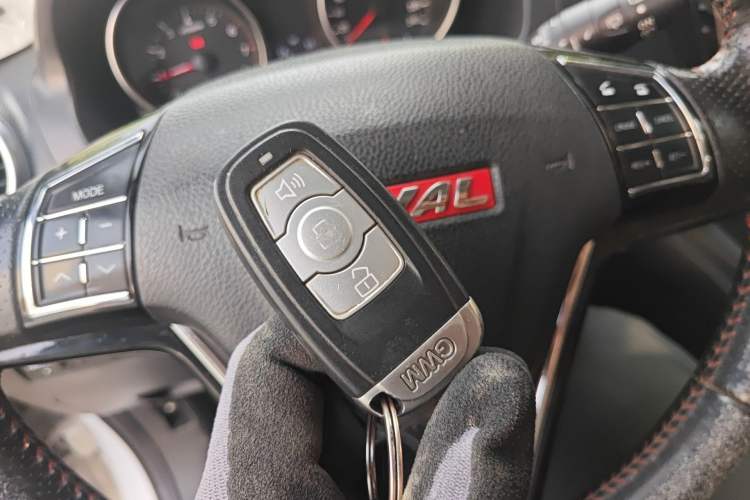 Used Haval H6 2015 Upgraded Model 1.5T Manual Two-Wheel Drive Elite Version