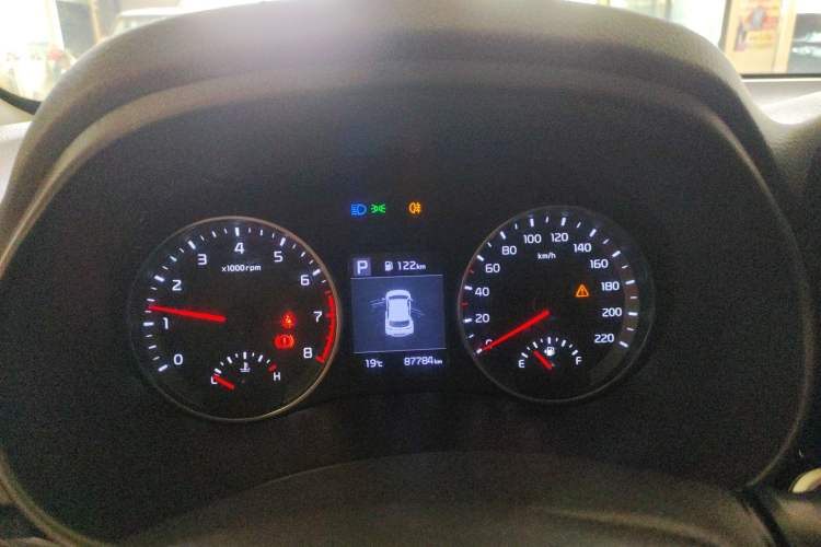 Used Kia kx1 Stonic 2019 1.4L Automatic Sport Edition China VI Instrument Cluster
