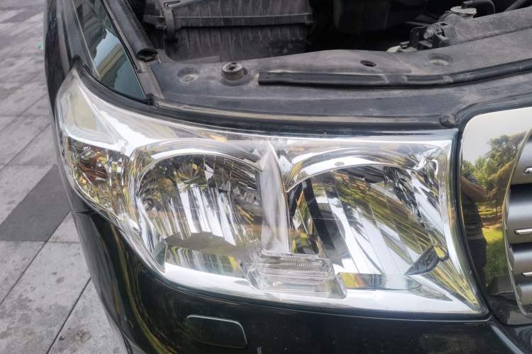 Used Toyota Land Cruiser 2007 4.7L Automatic VX-R Right Front Headlight