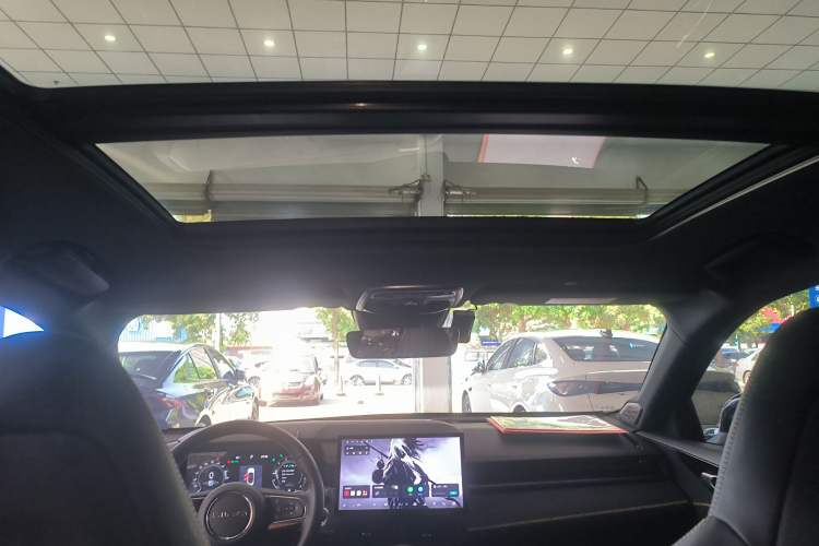 Used Lynk & Co 03 2023 1.5TD DCT JingPro
