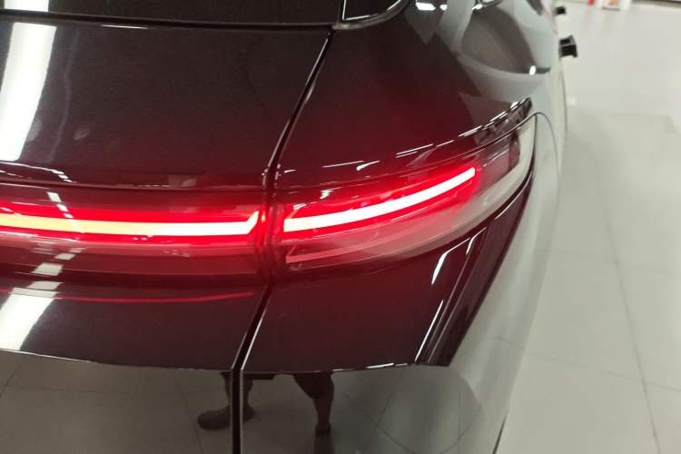 Used Li Auto L7 2025 Ultra Smart Refreshed Edition
