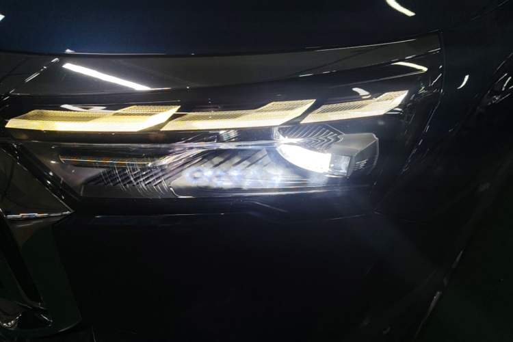 Used Geely Auto Haoyue L 2023 2.0T DCT Prestige Edition
