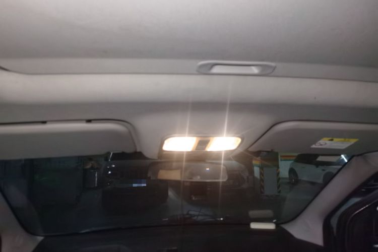 Used CHANGAN KAICHENG Oushang A600 2016 1.5L Manual Luxury 7-Seater Headliner