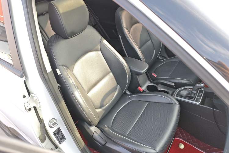 Used Hyundai ix25 2015 1.6L Automatic Two-Wheel Drive Smart GLS Trim
