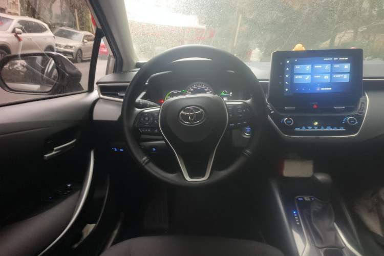 Used Toyota Corolla 2021 Dual-Motor 1.8L E-CVT Elite Edition