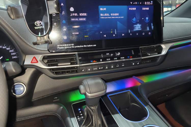 Used Toyota SIENNA 2023 2.5L Hybrid Deluxe Edition