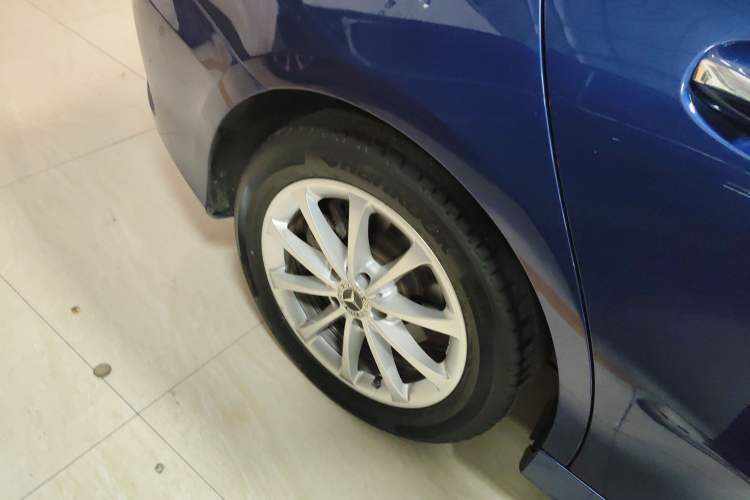 Used Mercedes-Benz A-Class 2020 Restyled A 200 L Sport Sedan Fashion Version
