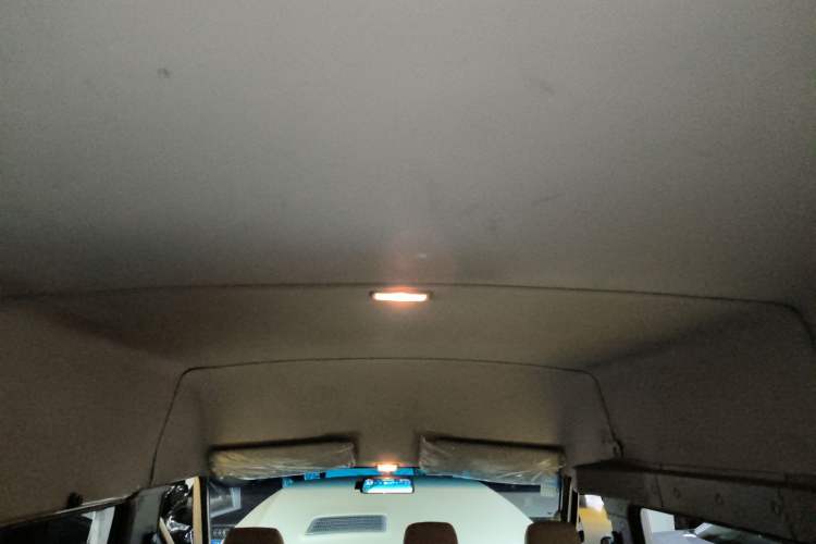 Used Iveco Daily 2023 2.5T A37M1 Long Wheelbase Mid-Height Dual-Tire Side-Sliding Doors 5–9 Seats