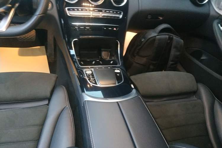 Used Mercedes-Benz C-Class 2021 C 260 Star Edition Gear Lever