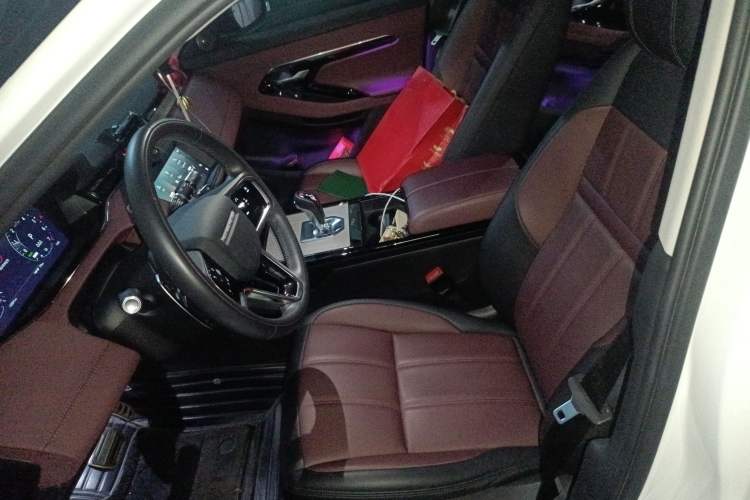 Used Land Rover Range Rover Evoque New Energy 2022 Aurora L P300e Plug-in Hybrid Electric Version
