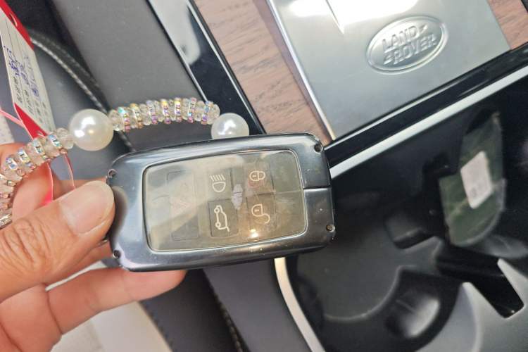 Used Land Rover Discovery Sport 2020 249 PS R-Dynamic Performance Edition
