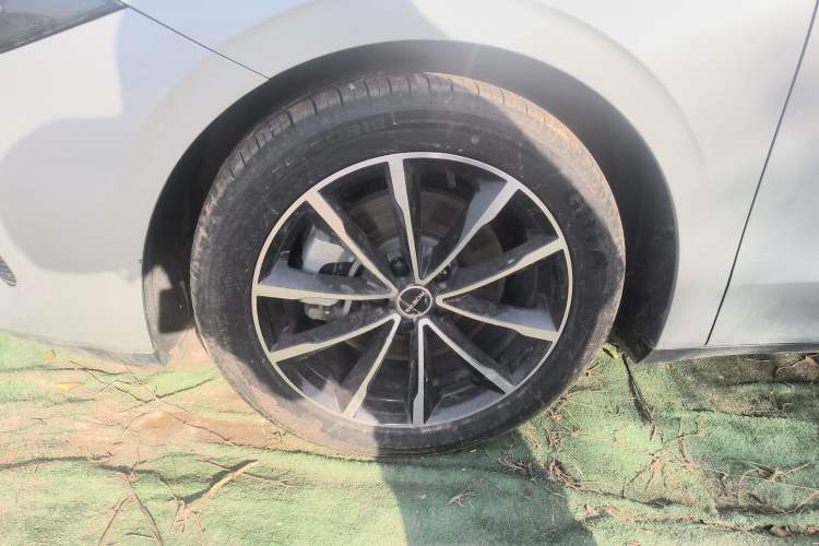 Used Roewe D7 2025 DMH 125km World Champion Excellence Edition
