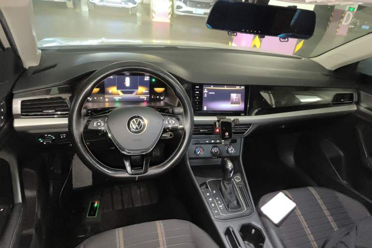 Used Volkswagen Lavida 2022 280TSI DSG Comfort Edition Center Console