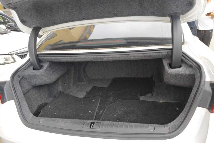 Used Geely Auto Emgrand GT 2020 Revised 1.8T Navigation Edition Trunk