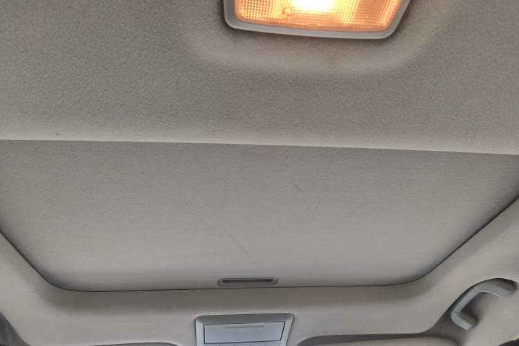 Used Chevrolet Captiva 2012 2.4L 4x4 Flagship Edition 7 Seats