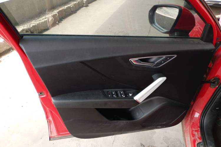 Used Audi Q2L 2018 35 TFSI Fashionable & Elegant Version China VI Emission Standard
