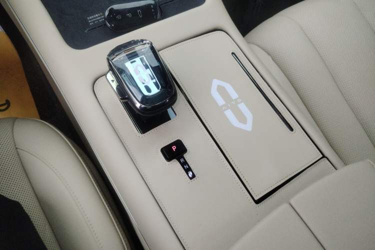 Used Hima AITO M7 2024 1.5T Intelligent Driving Rear-Drive Max Edition 5 Seats
